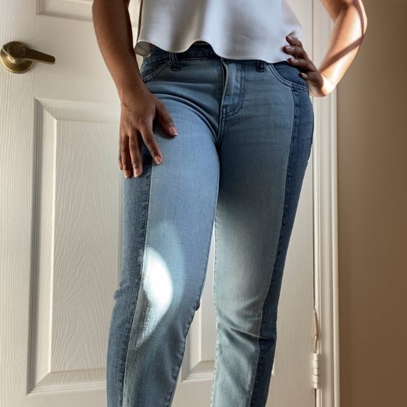 GAP Two-toned Distressed Jeans - Picture 13 of 15